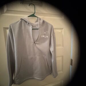 Under Armour Light Gray Hoodie. Great condition
